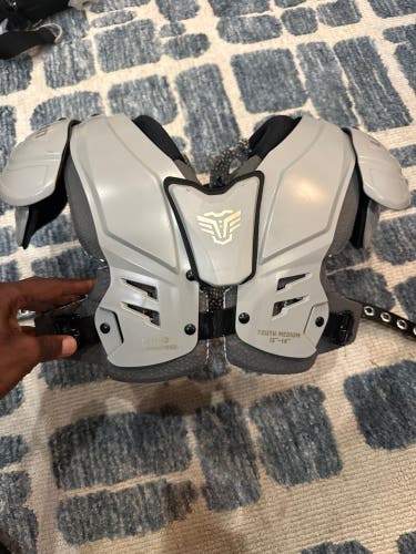 Medium Youth Shoulder Pads (New)