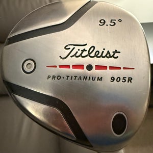 Titleist 905 R Right Handed Driver Stiff Flex 9.5 Loft Graphite Shaft (Used)