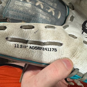 2024 Wilson A500 RH Outfield Baseball Glove 11.75" (Used)