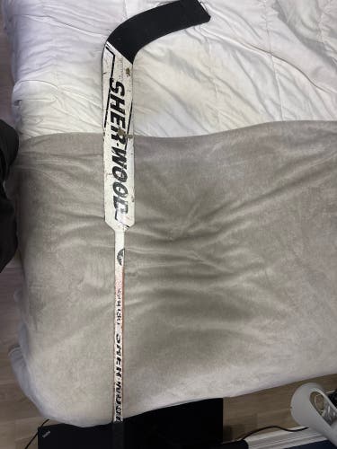 Youth Sher-Wood 5030 Regular Goalie Stick 21" Paddle (Used)