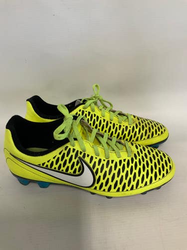 Used Nike Senior 8.5 Cleat Soccer Outdoor Cleats 11823-s000019511