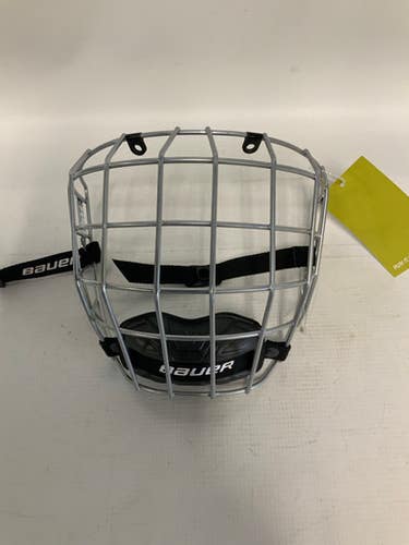 Used Bauer Md Hockey Helmets 11823-s000022743