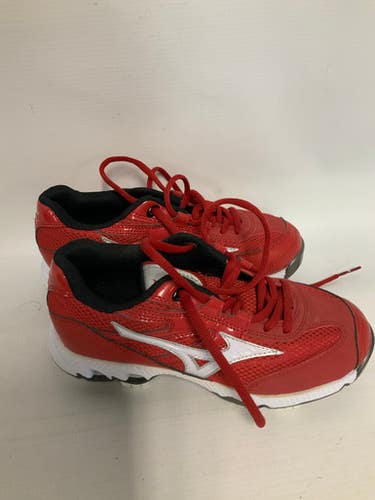 Used Mizuno Red Senior 5.5 Baseball And Softball Cleats 11823-s000024412