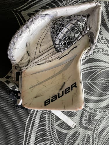 2022 Bauer Hyperlite Full Right (Used)