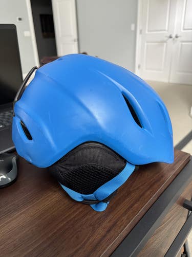 Giro MIPS Helmet with Adjustable Vents (Adult Medium)