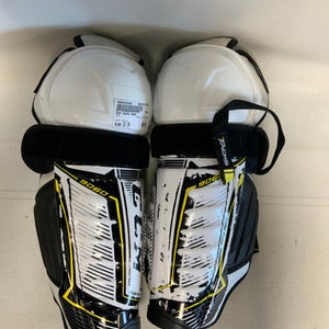 Used Ccm Tacks 9060 Junior Shin Guards White 12" 11823-s000039056
