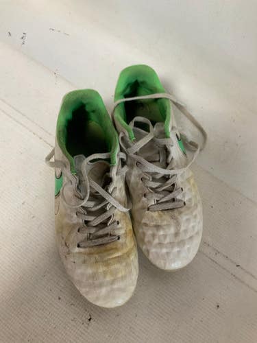 Used Nike Soccer Cleats Kelly Green Junior 04 11823-s000039694