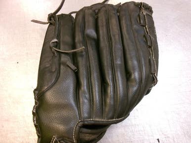 Used Wilson A360 BB/SB Glove RH Throw Black 14" 11339-S000203622