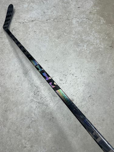 65 Flex P28 Senior CCM Trigger 10 Pro Right Hand Hockey Stick Pro Stock (Used)