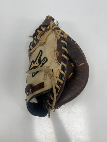 Mizuno World Win RH Catcher's Baseball Glove 34" (Used)