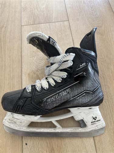 2024 Bauer Supreme M50 Pro Hockey Skates Regular Width Size 3.5 (Used)