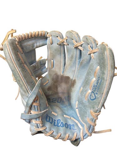 Used Wilson A2000 AA BB/SB Glove RH Throw Royal Blue 11 1/2" 11602-S000111687