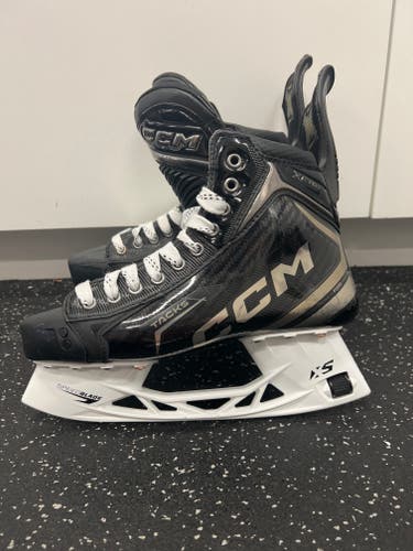 CCM Tacks XF Pro Hockey Skates 8.5 (Used LIKE NEW)