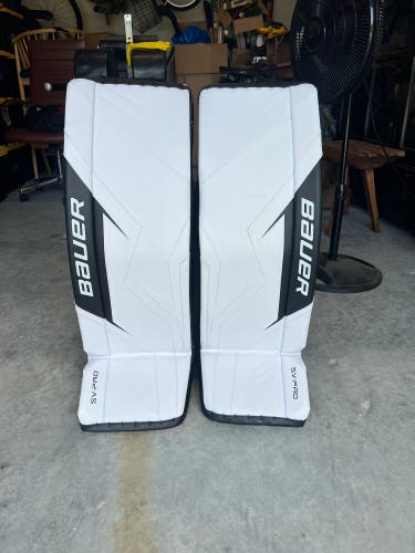 Large Bauer Sv-Pro Goalie Leg Pads (New)
