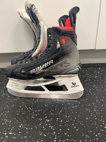Bauer Vapor X5 Pro Hockey Skates Extra Wide Width Size 3 (Used)