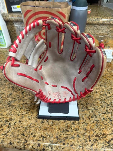 Rawlings Baseball Glove