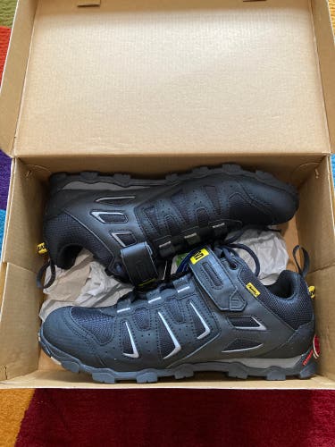 Men's Size 10.5 Mavic Alpine 13 Bike Shoes (New)