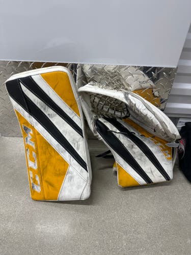 CCM Extreme Flex E5.5 Regular (Used)