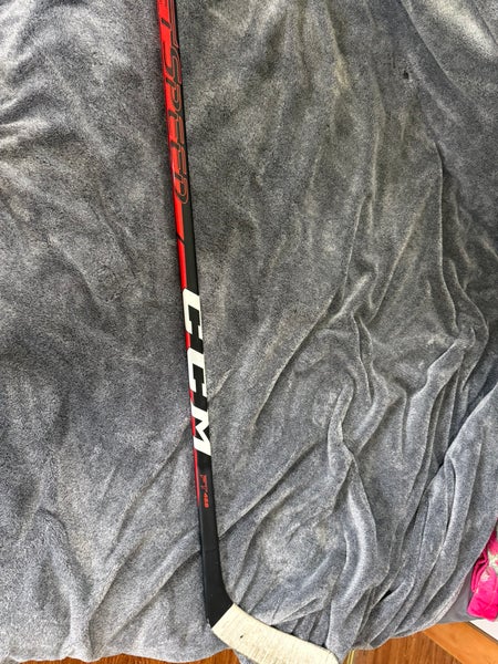 Intermediate CCM JetSpeed FT445 Left Hand Hockey Stick P29 65 Flex (Used)
