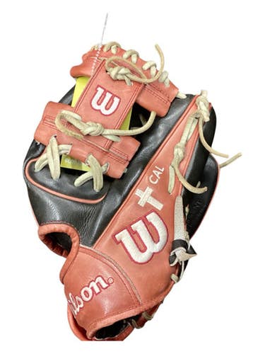Used Wilson A2000 PF88 BB/SB Glove RH Throw Red 11 1/4" 11846-S000106875