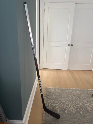 Senior Bauer Vapor Hyperlite Left Hand Hockey Stick P92 70 Flex Pro Stock (New)