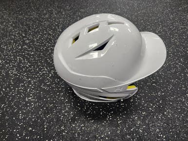 Used Under Armour UABH2-100 Batting Helmet No Mask White MD 11849-S000041357