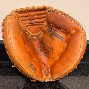 Wilson RH A2511 Catcher's Glove 32.5" (Used)