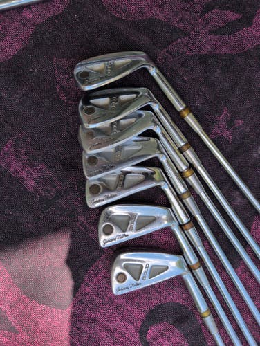 Men's Johnny Miller Wilson Right Handed Iron Set Regular Flex (Used)