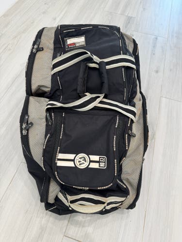 NO E2 Catcher's Bag (Used)
