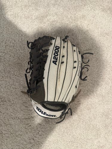 Wilson A2000 LH Baseball Glove 12.75" (Used)