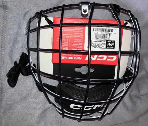 Senior CCM 22F FM580 Cages (New)