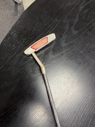 Nike Method Core MC1i Blade Right Handed Putter 35" (Used)
