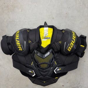 Men's XL Senior Bauer Supreme 3S Shoulder Pads (Used)