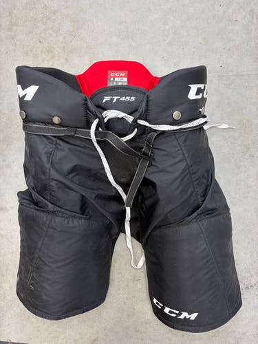 Men's Senior XL Bauer Hockey Pants (Used)