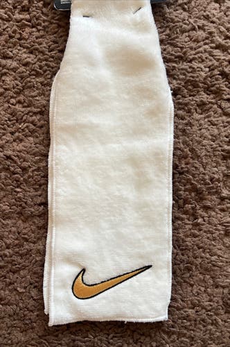 Nike Vapor Streamer Football Towel “Psi Phi 2” Team Issue PE