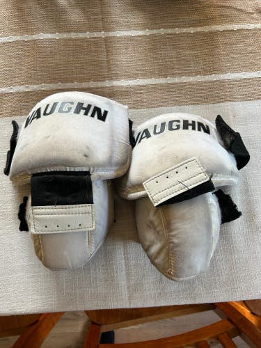 Vaughn Junior Knee pads