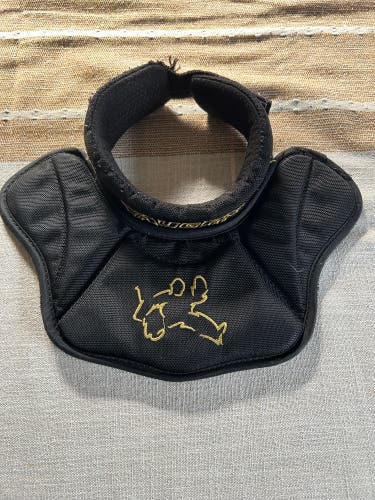 Vaughn VPC-7000 Neck guard