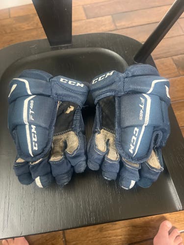 CCM JetSpeed FT485 Gloves 9" (Used)
