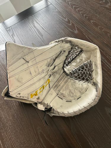 CCM EFlex 5 Regular Pro Stock (Used) 590 Break