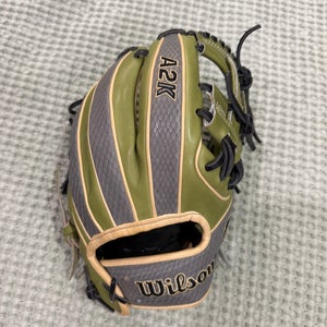 Wilson A2K RH Infield Baseball Glove 11.5" (Excellent condition)