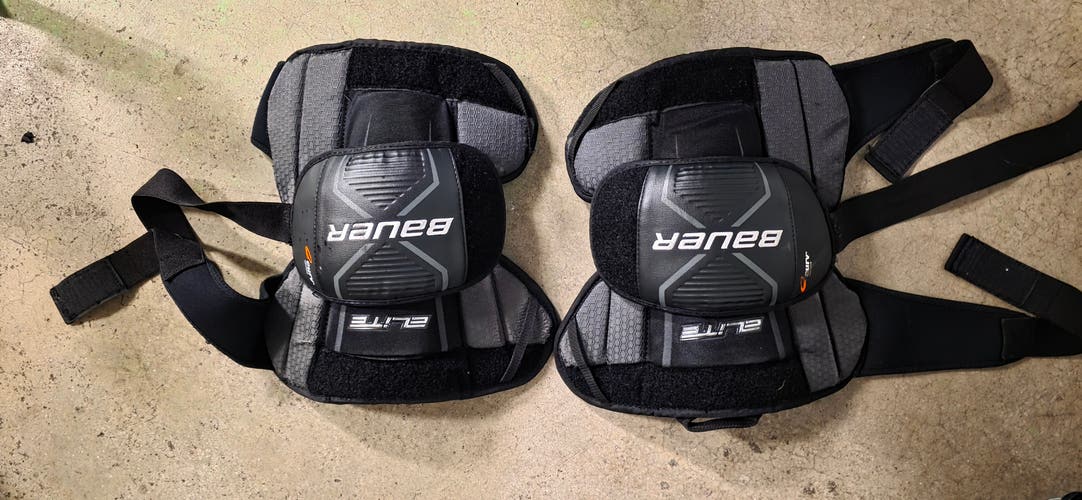 Like New Senior Bauer Elite Goalie Knee/Thigh Guards