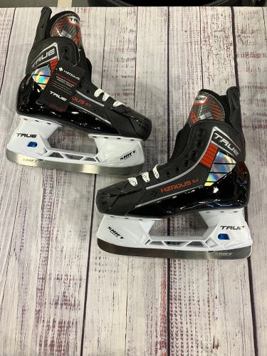 Intermediate True HZRDUS 5x Hockey Skates Regular Width 6 (New)