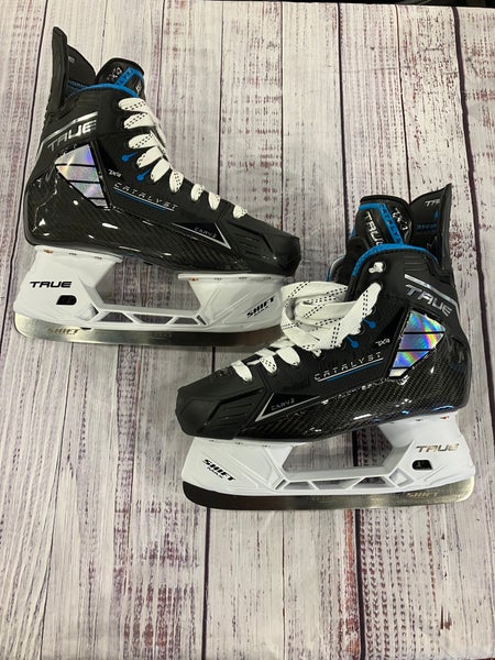 Senior True Catalyst 7x4 Hockey Skates Regular Width 7.5 (New)