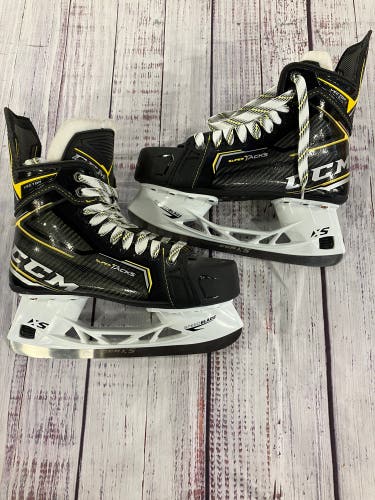 Senior CCM Tacks Vector (SMU) Hockey Skates Regular Width Size 6 (New)