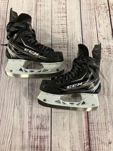 Junior CCM Ribcor Silver Hockey Skates Regular Width Size 2 (New)