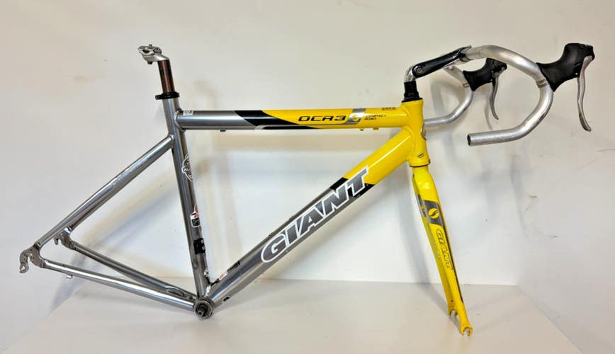 Giant OCR 3 Medium Aluxx Aluminum Compact Road Frame/Fork Sora Flight Deck++