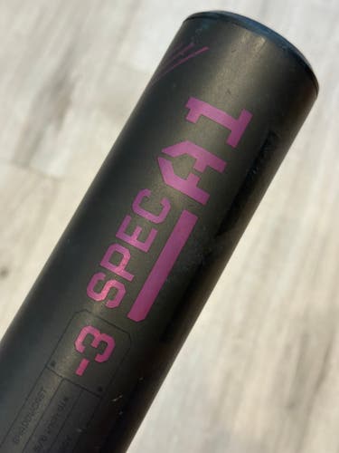 2025 Combat MFG Spec A1 Shadowcast BBCOR Alloy Bat (-3) 31 oz 34"