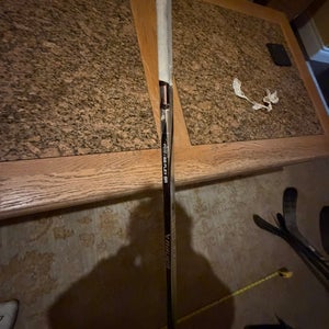 Senior Bauer Vapor Hyperlite 2 Left Hand Hockey Stick P28 65 Flex (Used)