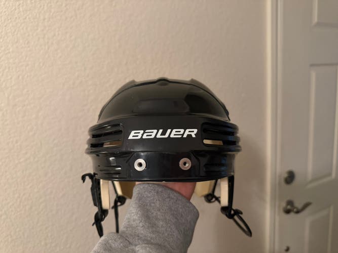 Large Bauer 4500 Helmet (Used)
