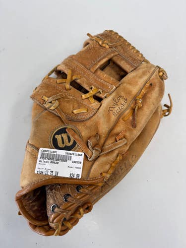 Used Wilson A9820 BB/SB Glove RH Throw Brown 12 3/4" 11860-C000311091